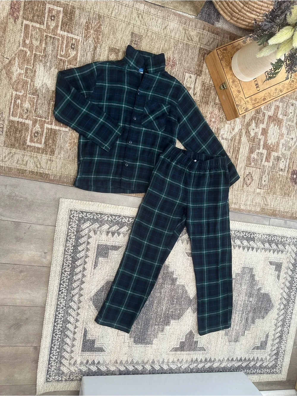 Old Navy Navy Green Plaid Kids Pajama Set Gender-Neutral Button-Front Size Mediu